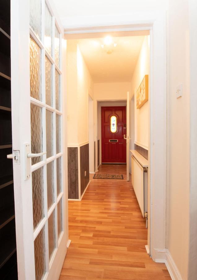 Premier - Chapel Apartment With Driveway! Cleland Eksteriør billede